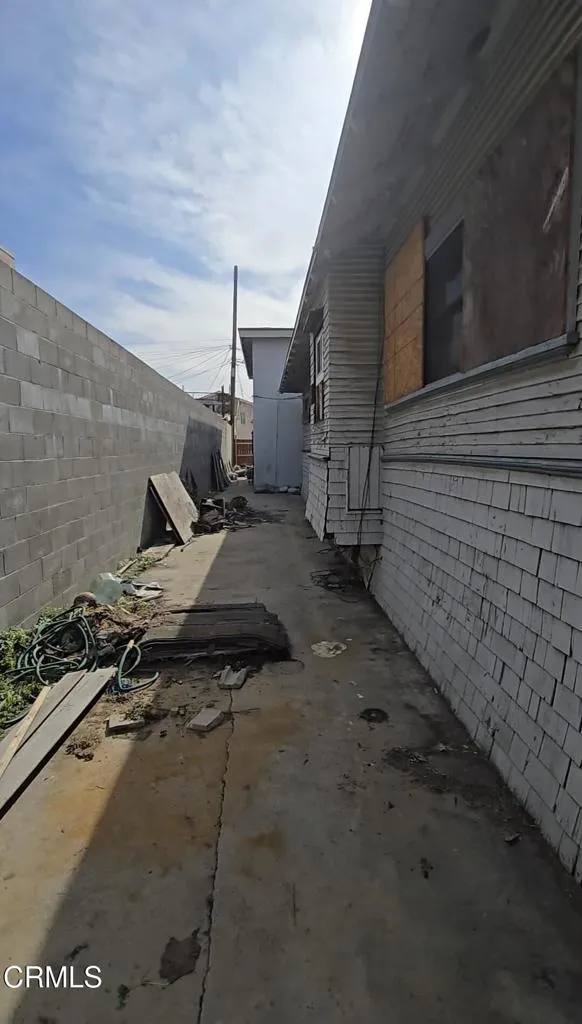 1020 W 42nd Place, Los Angeles, California 90037 home-pic-30